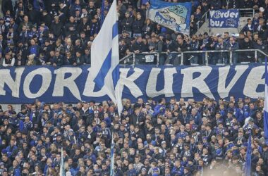 Schalke-Chef kritisiert TV-Geld-Verteilung