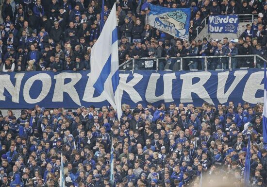 Schalke-Chef kritisiert TV-Geld-Verteilung