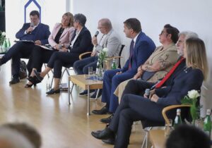 Sachsen-Anhalt: Spitzenkandidaten diskutieren über Bürokratieabbau