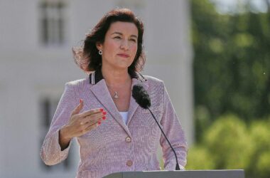 Bär hält Bundesregierung für "extrem stabil"