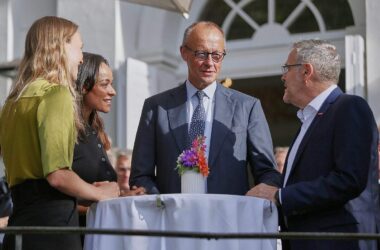 ZDH-Präsident fordert Senkung der Lohnnebenkosten