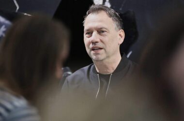 Fitzek: Ich schreibe zu viele Sätze mit Komma und "dass"
