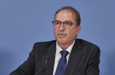 Dobrindt versichert: Kein "Kontrollverlust" wie 2015