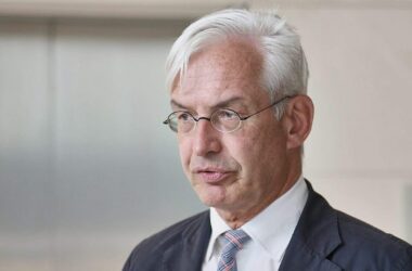 Merz will Middelberg als neuen CDU-Schatzmeister
