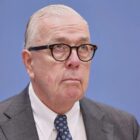 Ärztepräsident will pensionierte Ärzte an Schulen schicken