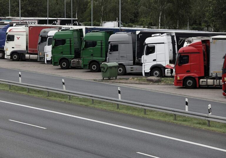 Bislang kaum mehr Lkw-Verkehr trotz aufgehobenem Fahrverbot
