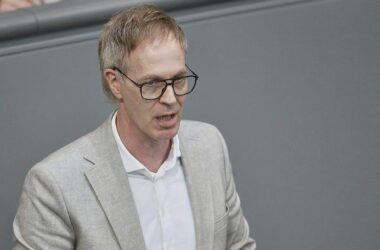 SPD-Politiker verteidigt Drohnen-Zuständigkeiten