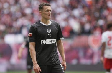 DFB-Pokal: Freiburg und Paderborn souverän - RWE schlägt St. Pauli