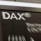 Dax startet im Minus - Leitindex vor Belastungstest