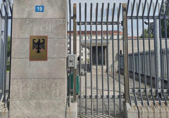 Ministerium plant Vorhalteverträge mit Rüstungsindustrie
