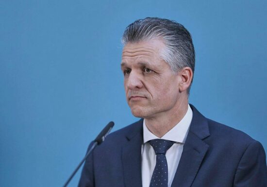 Frei fordert von Bas Tempo bei Rentenreform