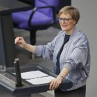 Grünen-Chefin wirft Regierung mangelnde Entschlossenheit vor
