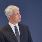 Niedrigwasser: Bilger will Güter auf Straßen und Schienen bringen