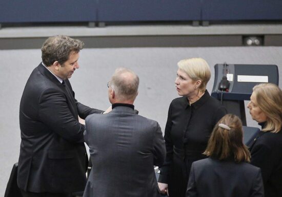 Schwesig stellt sich hinter SPD-Spitze
