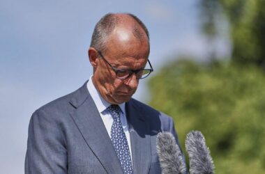 Ulf Poschardt rät Merz zu Glatze
