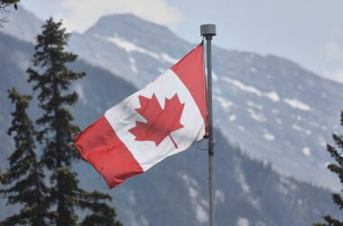Kanada kündigt Zölle von bis zu 50 Prozent auf US-Güter an