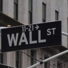US-Börsen legen zu - Trump geht erneut gegen Fed-Gouverneurin vor