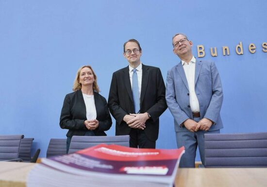 Linke legt Rechtsgutachten für bundesweiten Mietendeckel vor