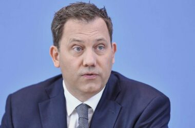Klingbeil verspricht Start-ups bessere Steuerbedingungen
