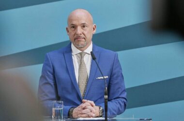 CSU-Landesgruppenchef: Fraktionen keine "Abnicker" der Regierung