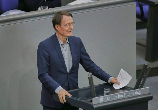 Lauterbach heizt Rentenstreit weiter an