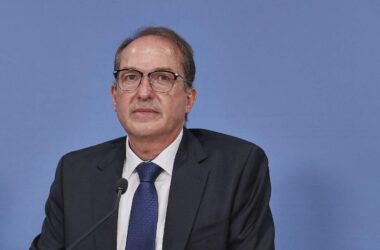 Dobrindt warnt vor hybriden Angriffen auf Deutschland