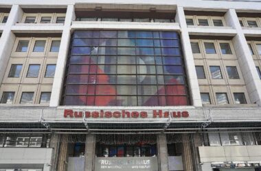 Kiesewetter: Russisches Haus in Berlin ist Spionageeinrichtung
