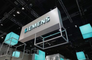 Bericht: Siemens schafft hunderte Chef-Titel ab