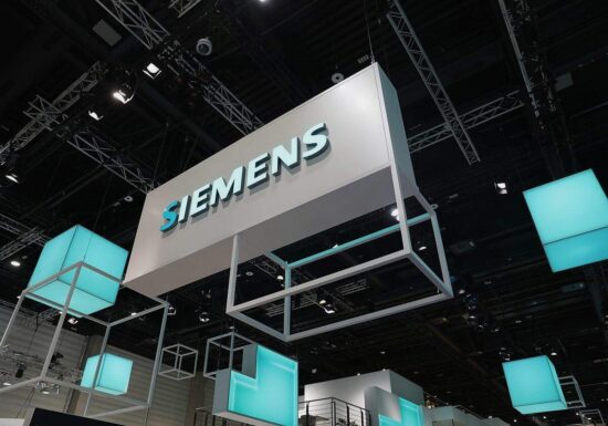 Bericht: Siemens schafft hunderte Chef-Titel ab