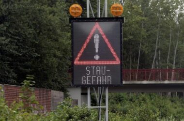 ADAC erwartet mehr Staus durch Aufhebung des Lkw-Fahrverbots