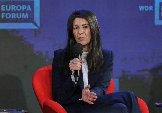 Güler will mehr Geld für humanitäre Hilfe