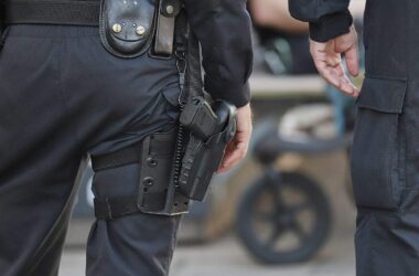 Schwer verletzter Mann mit Axt im Kopf in Hattingen gefunden