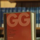 Unionsfraktionschef gegen Grundgesetz-Änderung für queere Rechte