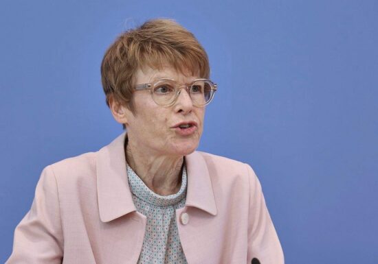 Grimm wirft Merz Beschönigung der wirtschaftlichen Lage vor