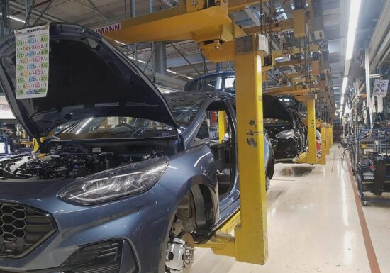 Bilger sieht Autoindustrie vor gewaltigen Hausaufgaben