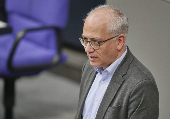Al-Wazir fordert langfristigen Plan gegen Niedrigwasser
