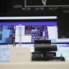 Dax rutscht auf Vortagesniveau - Anleger werden vorsichtiger