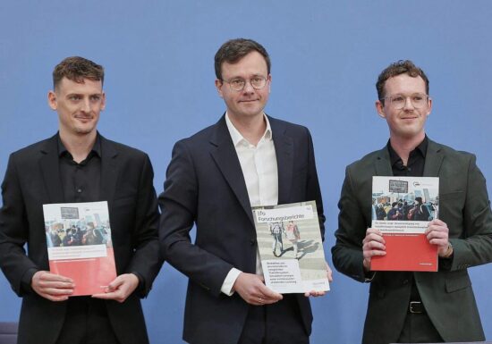 AWO schlägt Zusammenlegung von Sozialleistungen vor