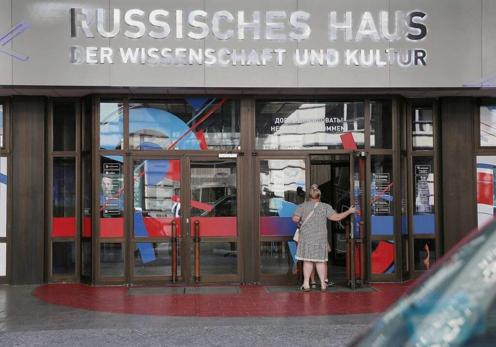 Grüne fordern Schließung des Russischen Hauses in Berlin