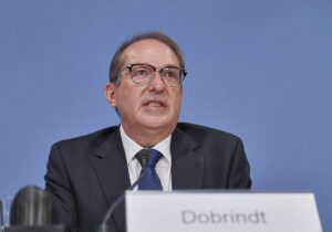 Dobrindt verdoppelt Anti-Drohnen-Einheiten der Bundespolizei