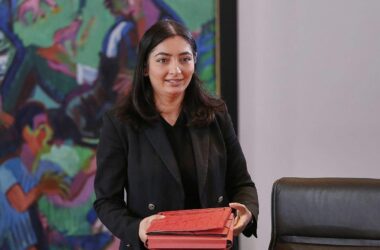 Alabali Radovan will in Indonesien für Energie-Kooperationen werben