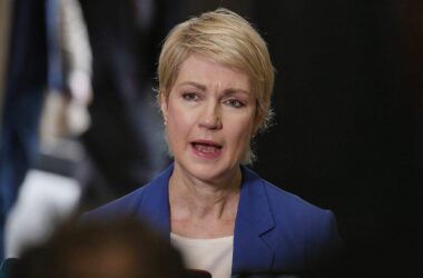 Schwesig will Rente mit 63 über Jahrzehnte fortschreiben