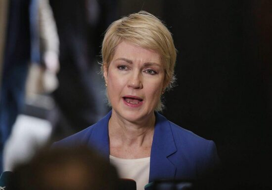 Schwesig will Rente mit 63 über Jahrzehnte fortschreiben