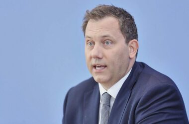 Klingbeil: Frühstartrente für mehr Chancengleichheit