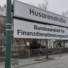 Bafin zieht in frühere Bahn-Zentrale in Frankfurt