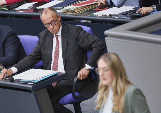 Dröge wirft Merz Schweigen in Klimakrise vor