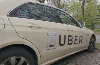 Bericht: Uber könnte 2027 erste Robotaxi-Fahrten anbieten