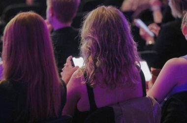 Große Mehrheit für Verbot von KI-Entkleidungs-Apps