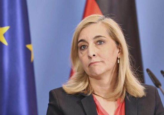 Warken: Linnemanns Pflege-Vorstoß hat Berechtigung