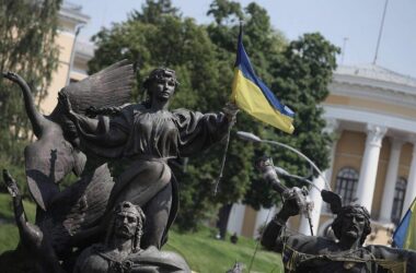 Mindestens zwölf Tote bei russischen Angriffen auf Kiew